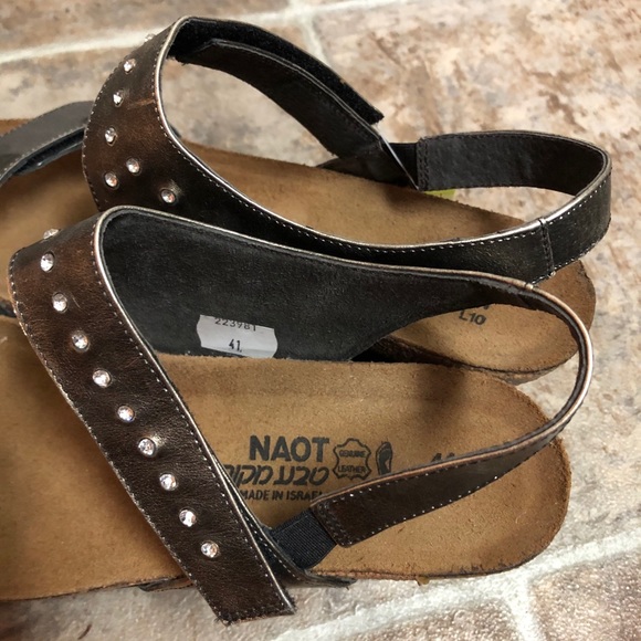 NAOT Miracle Wedges - Picture 2 of 5